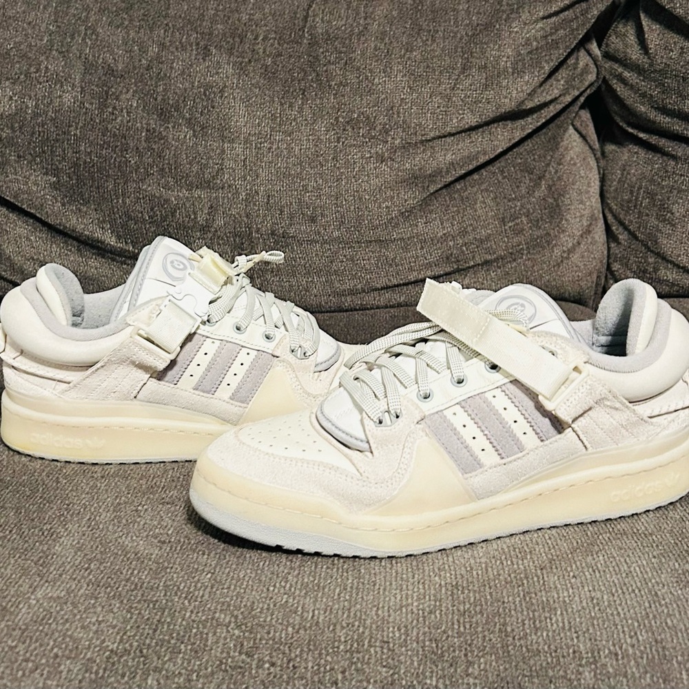 Bad Bunny Adidas Forum Low white mens size 9